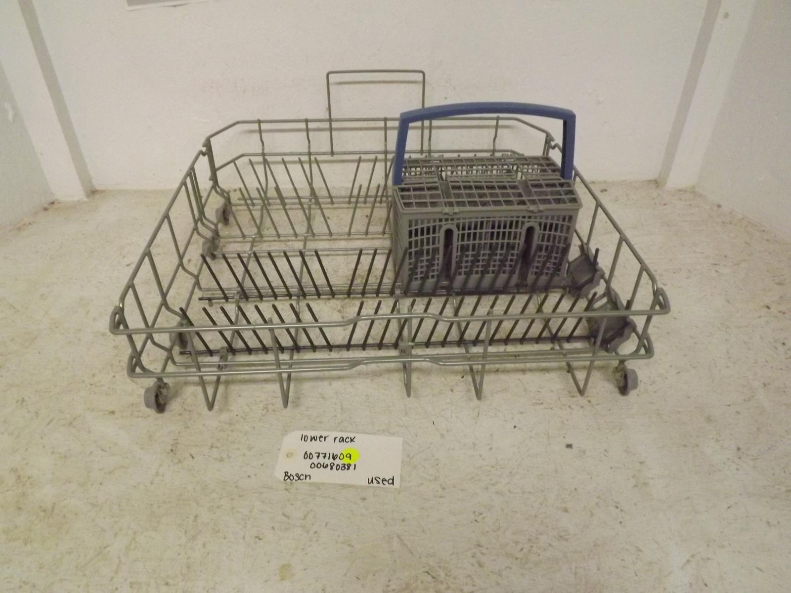 Bosch Dishwasher 00771609 00680381 Lower Rack Used Bosch Dishwasher 00771609 00680381 Lower Rack Used